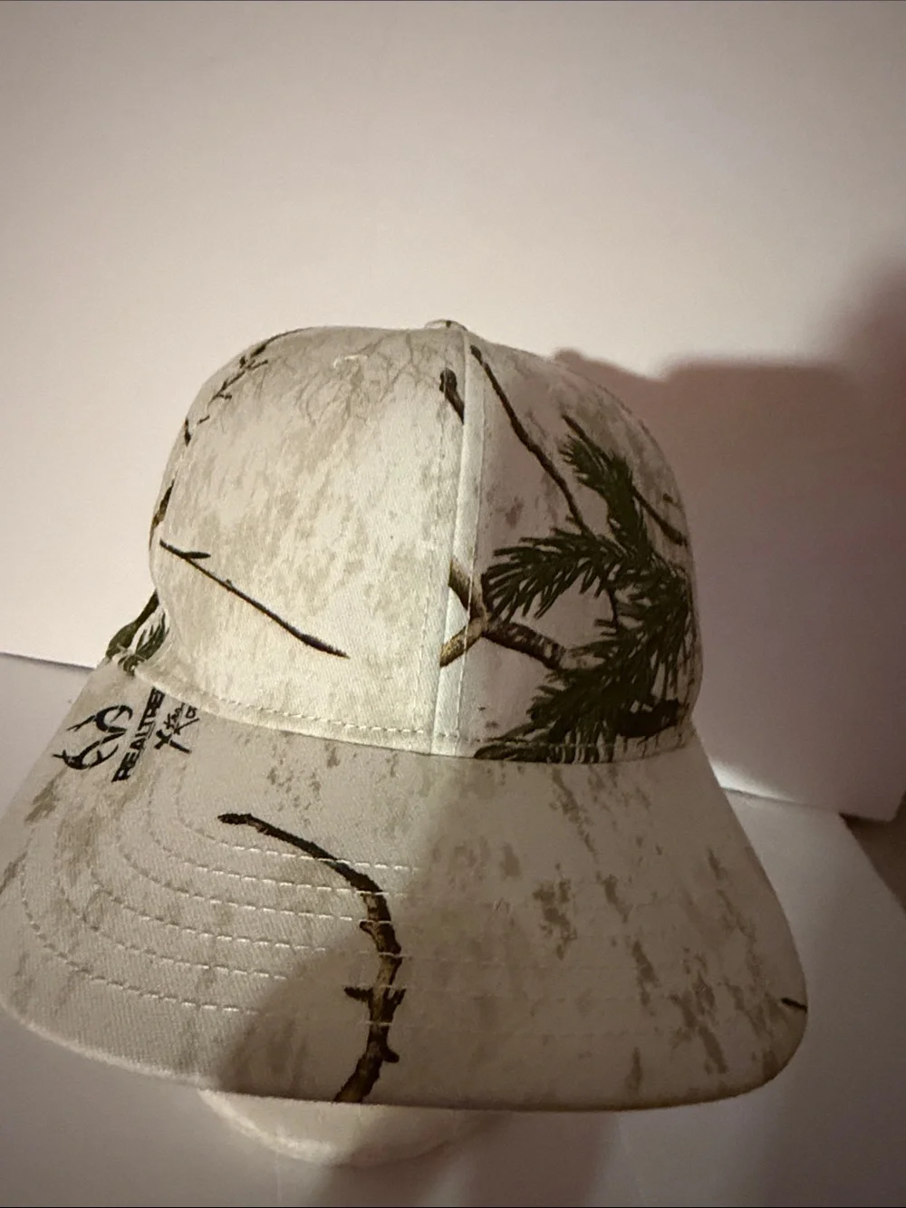 Newhattan Realtree Hardwoods Snow Camo Hunting Baseball Cap Hat NWT One Size